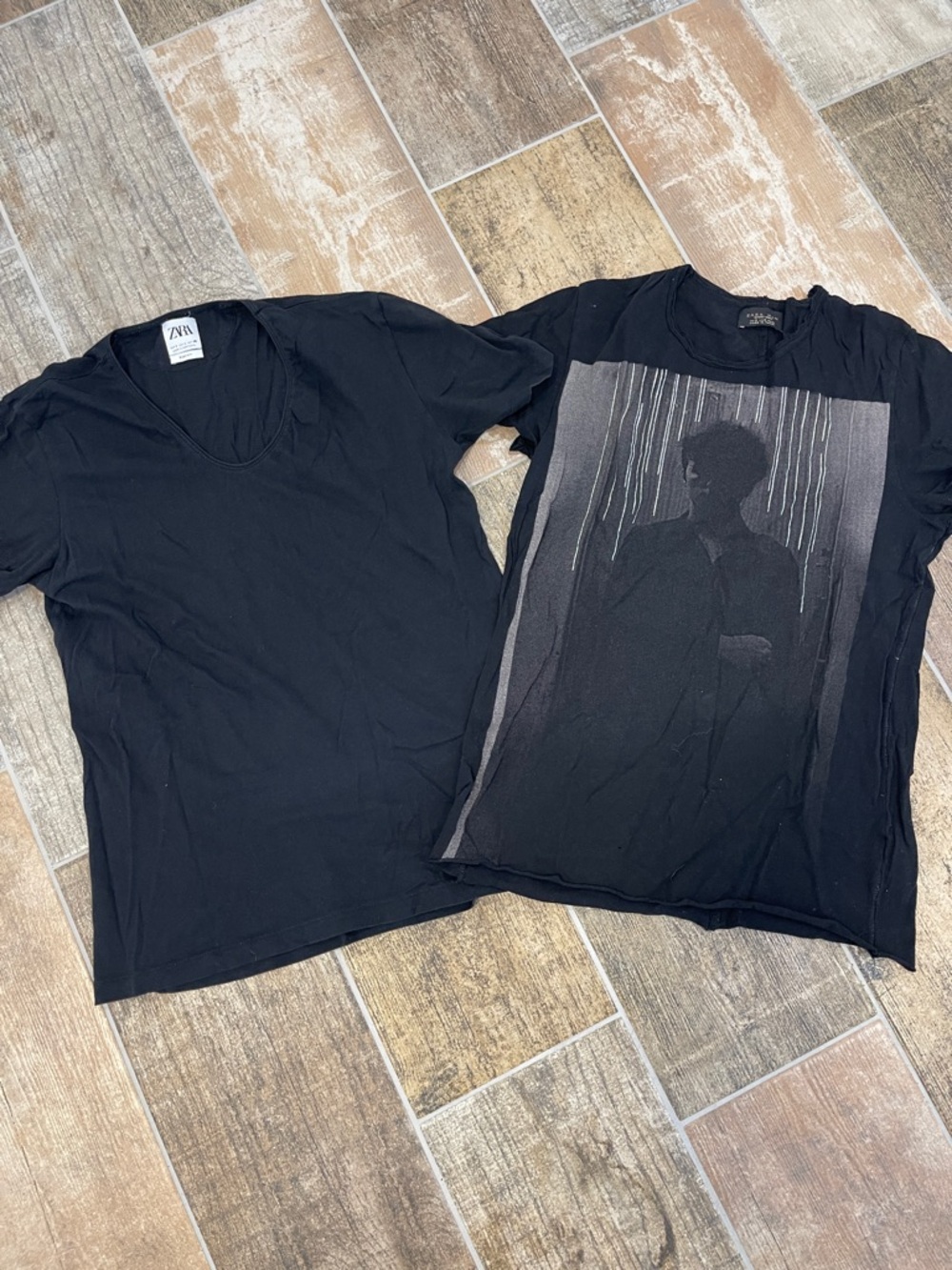 Zara Men's Black V-Neck & Graphic Crew Short Sleeve Tee Set T-Shirts Bundle S
